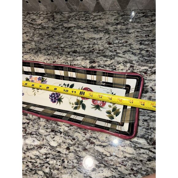 Oneida Strawberry Plaid Rectangle Serving Plate 18 x 7 Charcuterie Dessert Bread - Picture 6 of 8